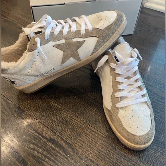 NEW- Golden Goose Sherpa Ball Star Sneaker, Size 43 - Picture 4 of 15